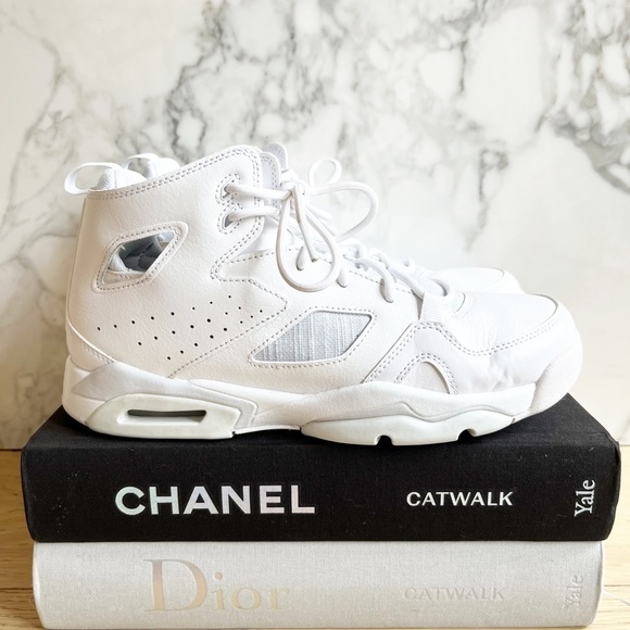 Nike Other - JORDAN Flight Club ‘91 in Pure Platinum